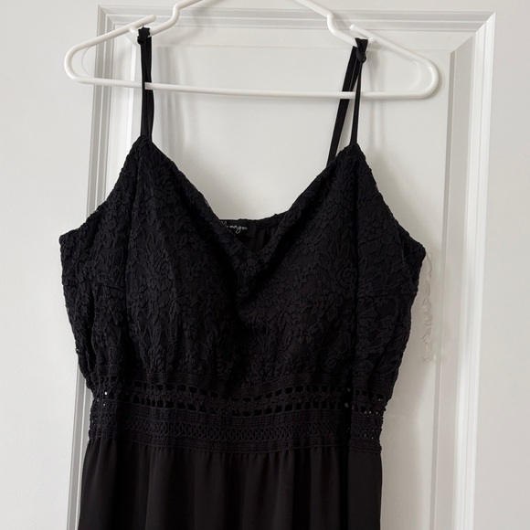 Black Lace Bodice Spaghetti Strap Maxi Dress - Picture 2 of 3